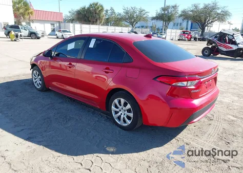 2021 Toyota Corolla Le z USA, uszkodzony, nr VIN 5YFEPMAE9MP194591